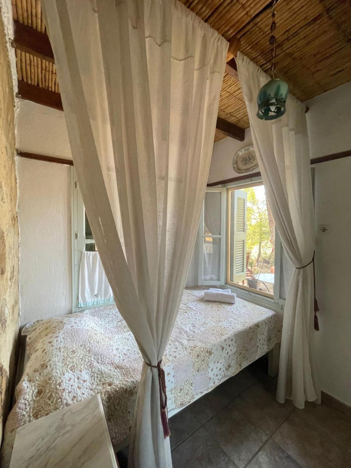 Lakkíon Petrino 2 - Traditional Lerian House מראה חיצוני תמונה