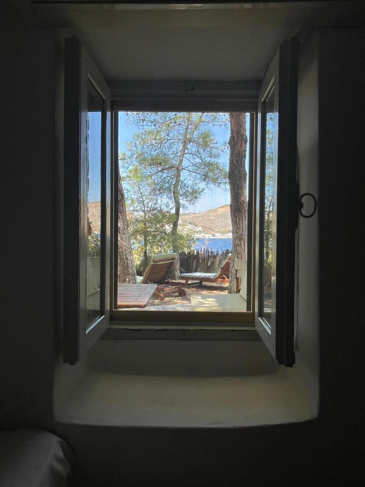 Lakkíon Petrino 2 - Traditional Lerian House מראה חיצוני תמונה